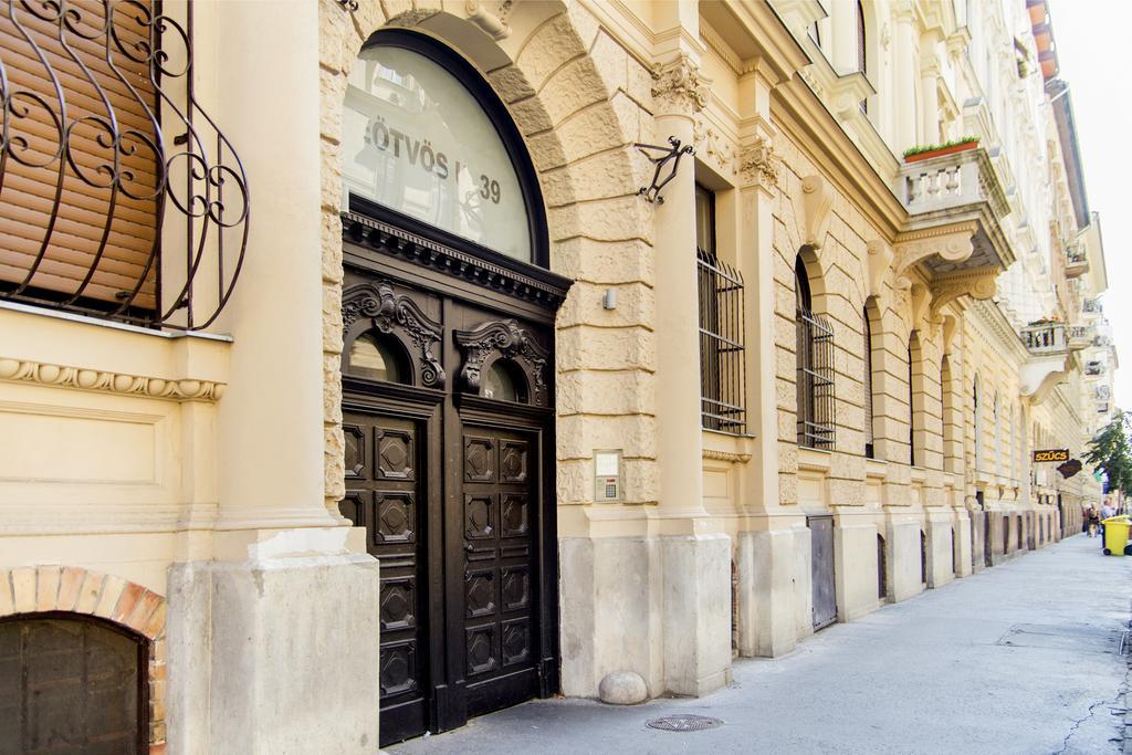 Eoetvoes Apartman Budapesta Cameră foto